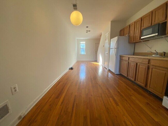 Foto del edificio - 413 Warner St NW