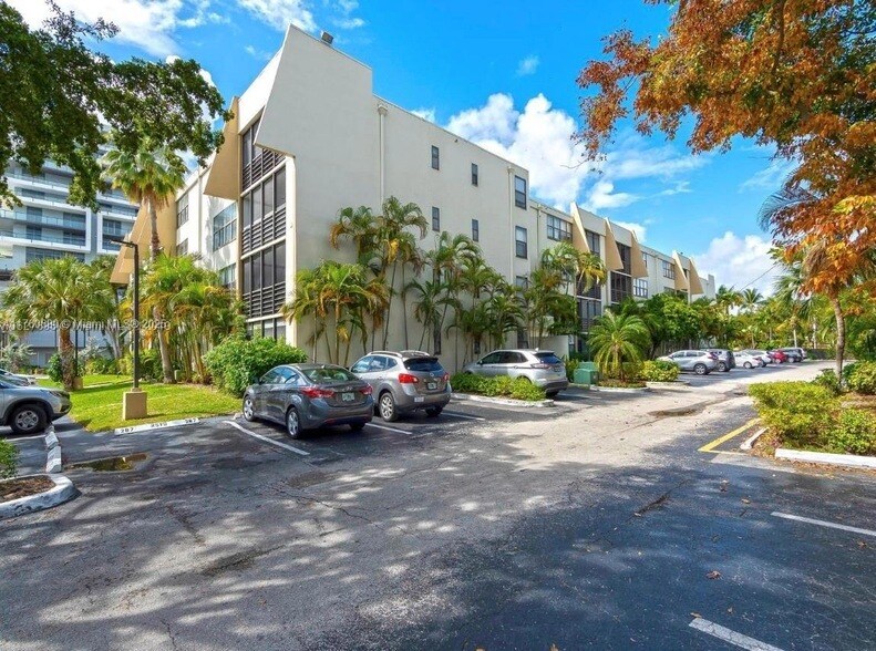 Photo - 20401 NE 30th Ave