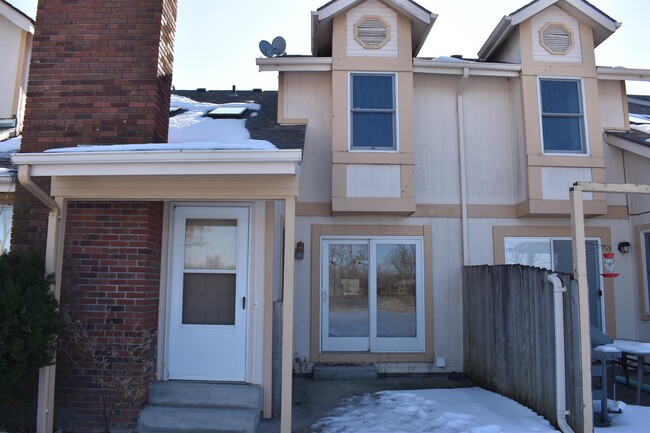 Building Photo - 19911 Robin Hood Ln