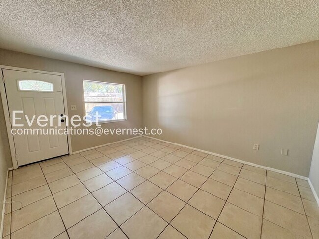 Foto del edificio - 1059 Spirit Lake Rd