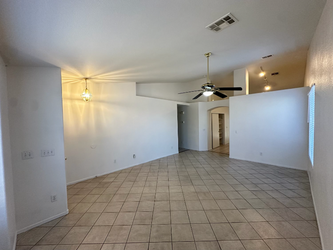 Foto del edificio - 6269 Wallerbee Cir