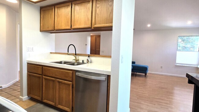 Foto del edificio - 38715 Huntington Cir