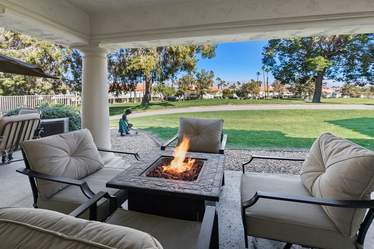 372 Muirfield Dr, Palm Desert, CA 92211 Townhome Rentals in Palm