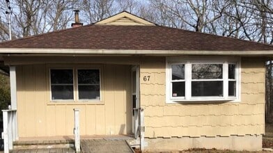 Building Photo - 67 Johns Neck Rd