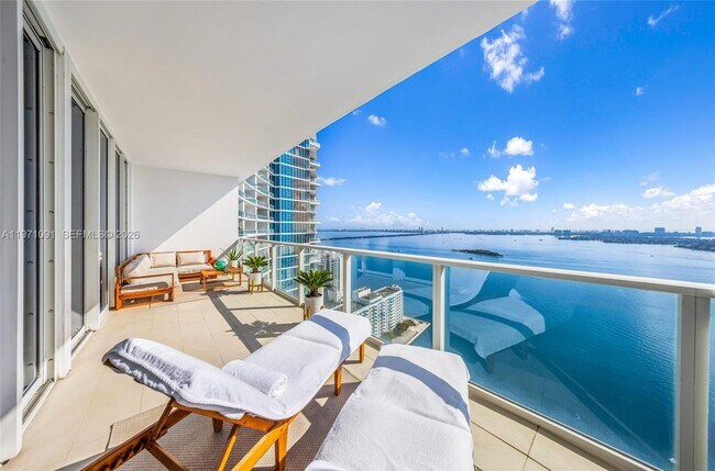 Foto del edificio - 2020 N Bayshore Dr