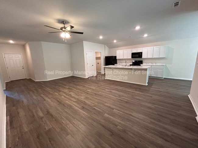 Foto del edificio - 10638 Cedar Wy