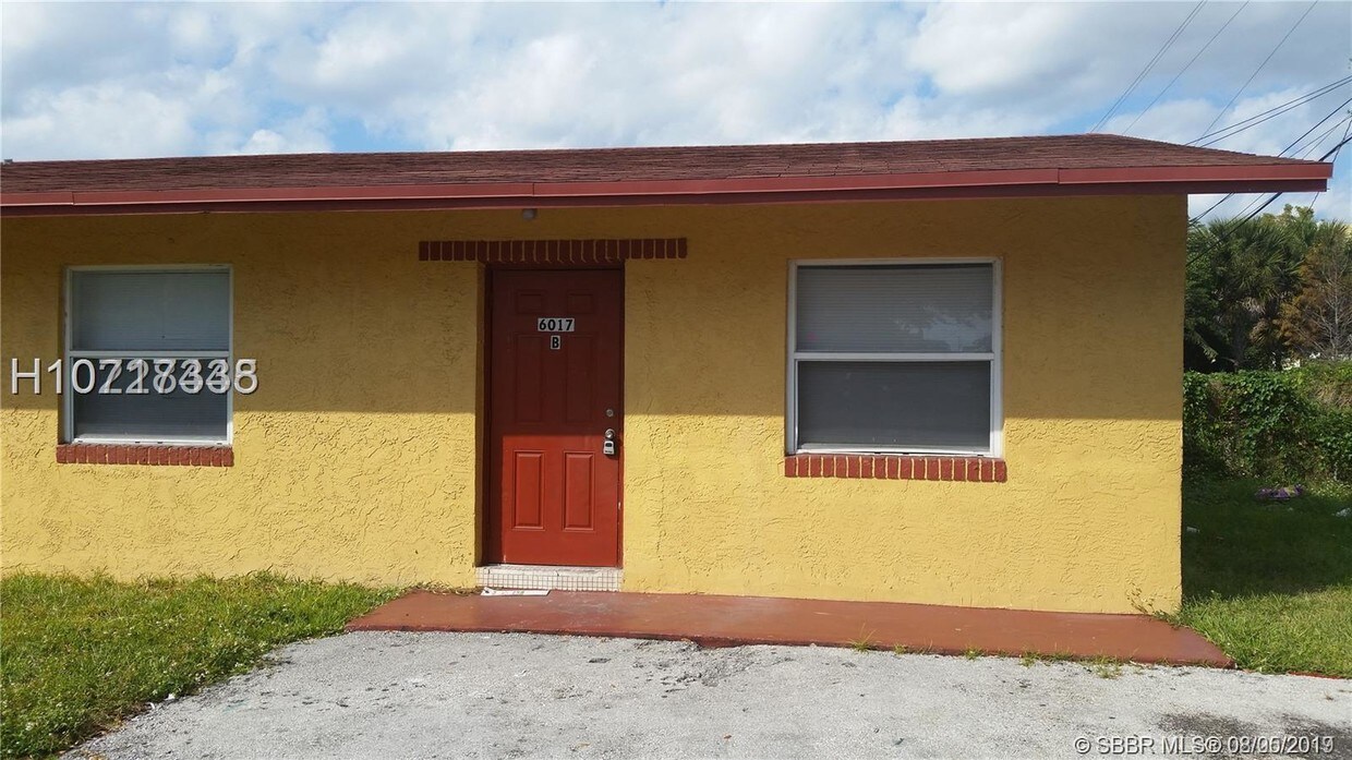 Primary Photo - 6017 SW 37th St