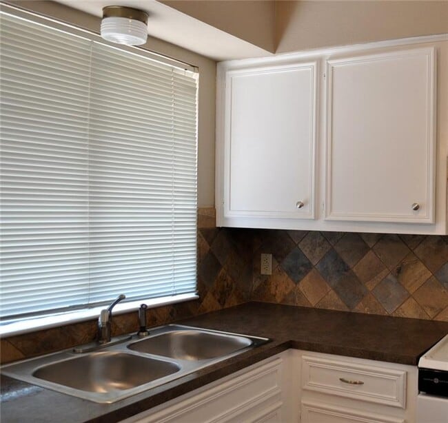 Building Photo - 6901 Argonne Forest Cove