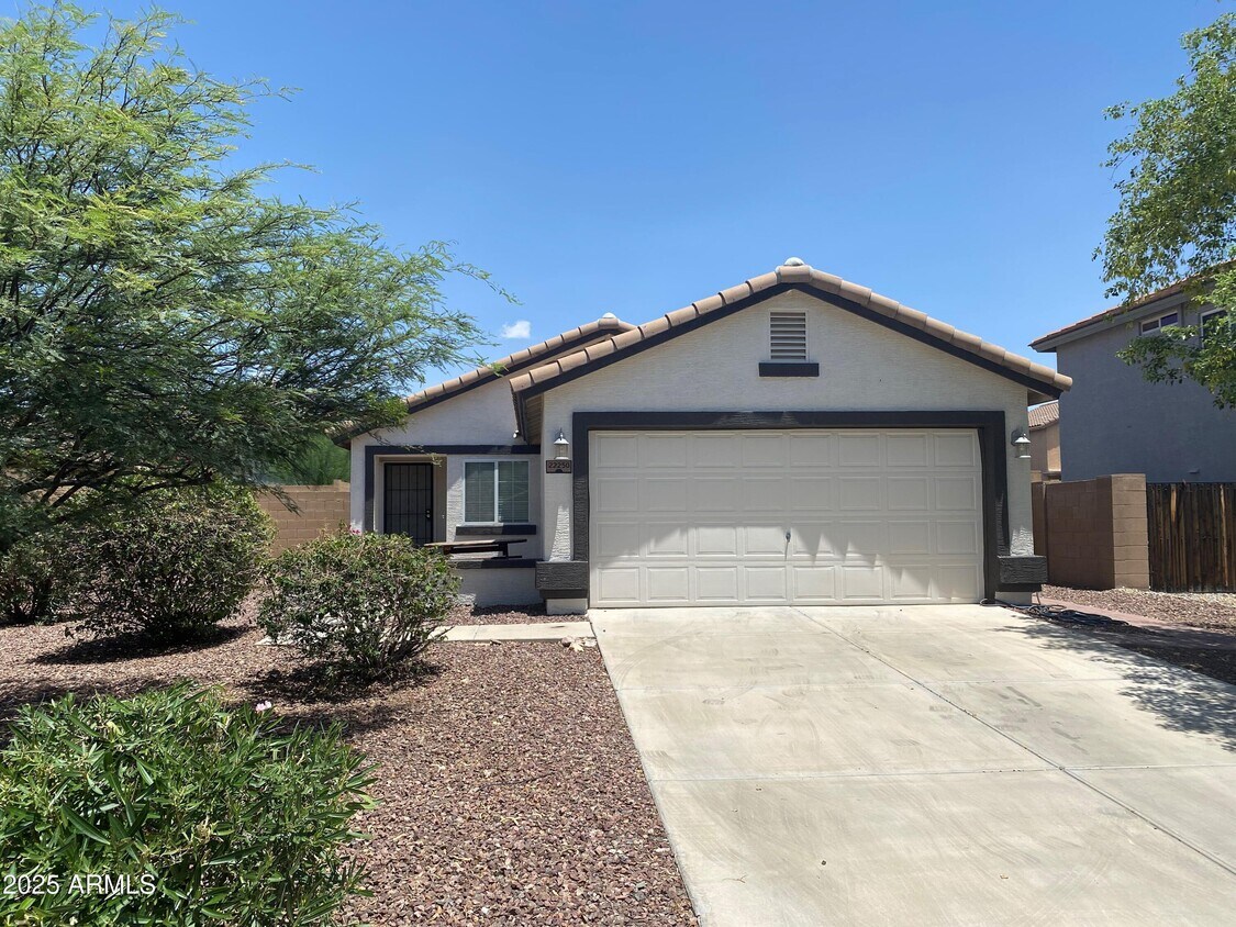Foto principal - 22250 W Twilight Trail