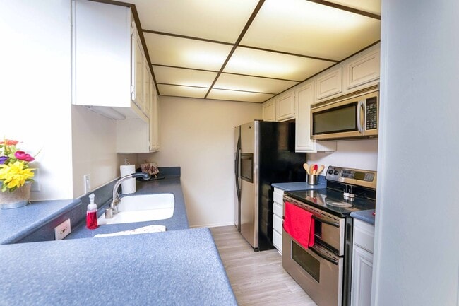 Building Photo - 2 Bedroom unit in Los Angeles