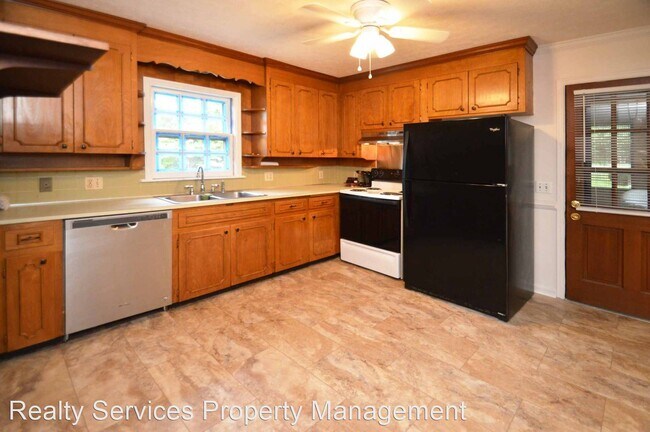 Building Photo - 3 br, 2 bath House - 708 Chikasaw Rd