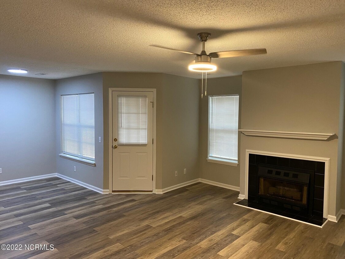 3001 Mulberry Ln Unit C, Greenville, NC 27858 Condo for Rent in