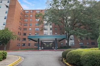 Building Photo - 2965 Pharr Ct S Northwest