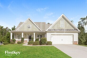 Building Photo - 6231 Cove Creek Dr