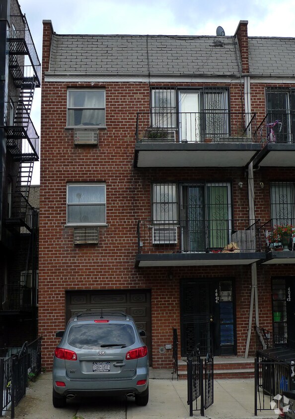Foto del edificio - 40-44 77th St