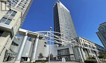 Building Photo - 38 Lee Centre Dr