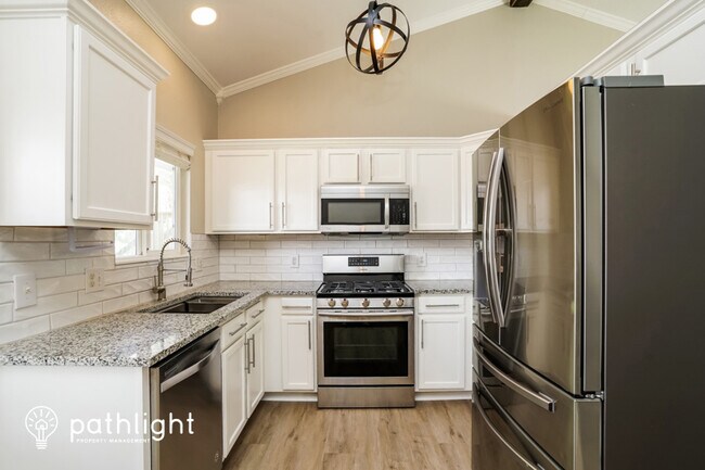 Building Photo - 2055 Woodsong Way