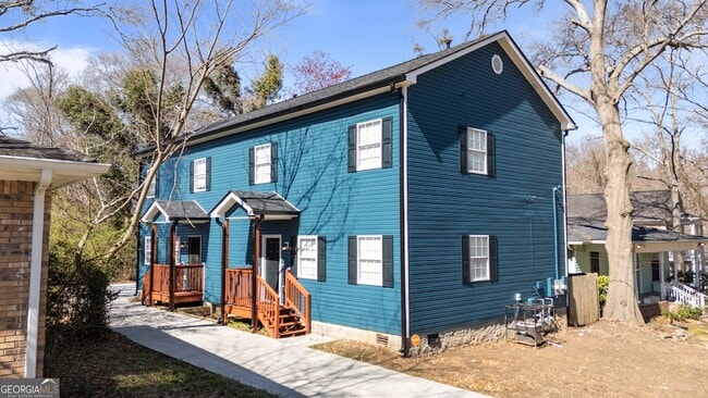 Foto del edificio - 848 Ridge Ave NW