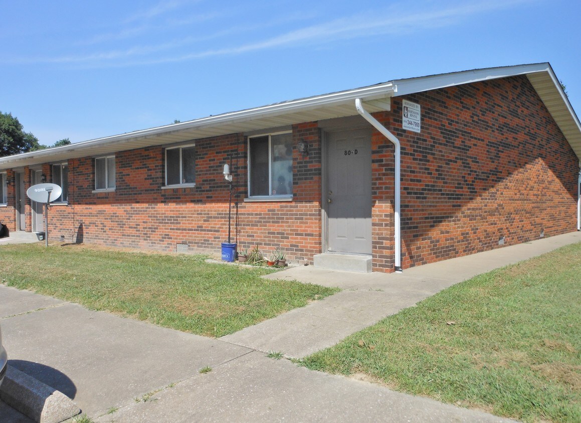 Building Photo - 809 Patty Dr