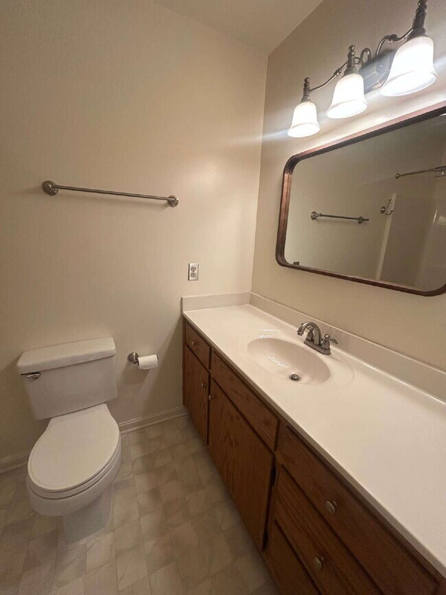 Foto del edificio - "Charming 3-Bed, 2-Bath Retreat in Strasburg - 1232 Sq Ft of Comfort!"