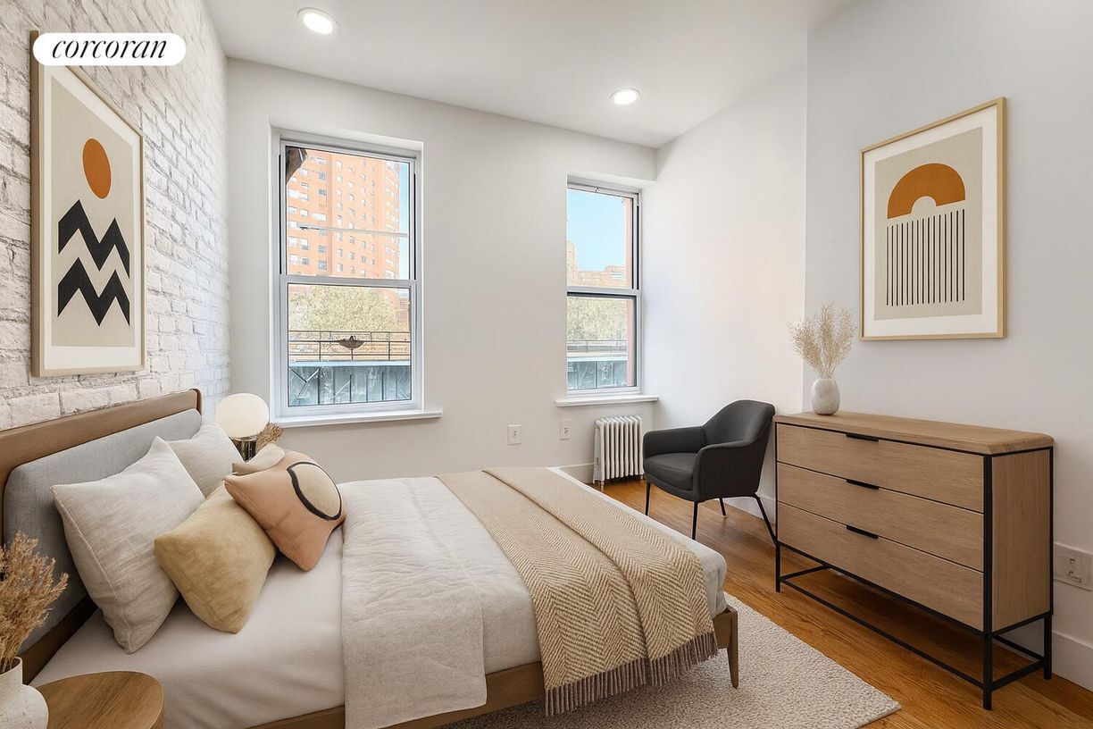 Foto principal - 3161 Broadway