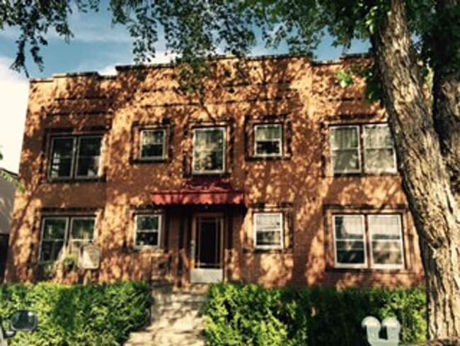 Interior Photo - Courthouse Apartments