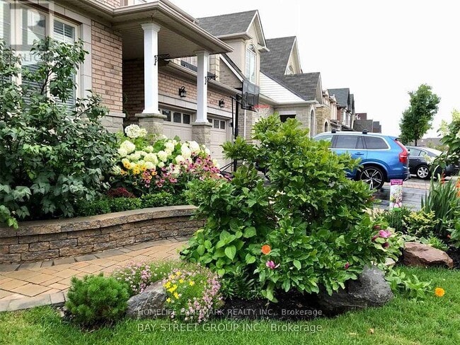 Photo du bâtiment - 12 Pexton Ave