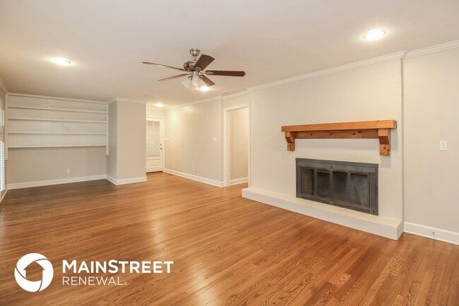 Building Photo - 3056 Kinnamon Rd