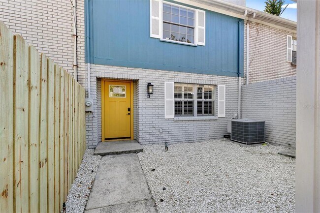 Foto del edificio - 2546 W Maryland Ave