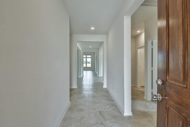 Foto del edificio - 28330 Buffalo Fork Ln