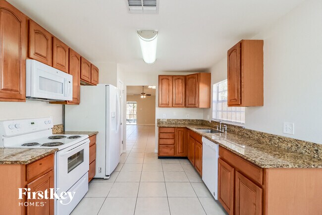 Foto del edificio - 1625 Gardner Dr