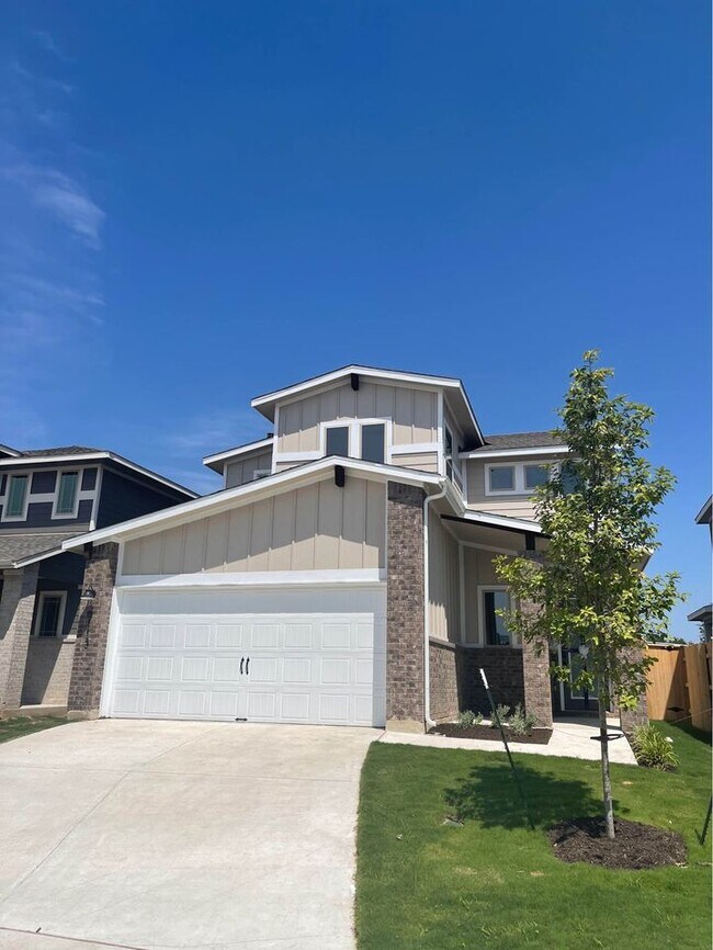 Foto del edificio - 6113 Dumfries Ln