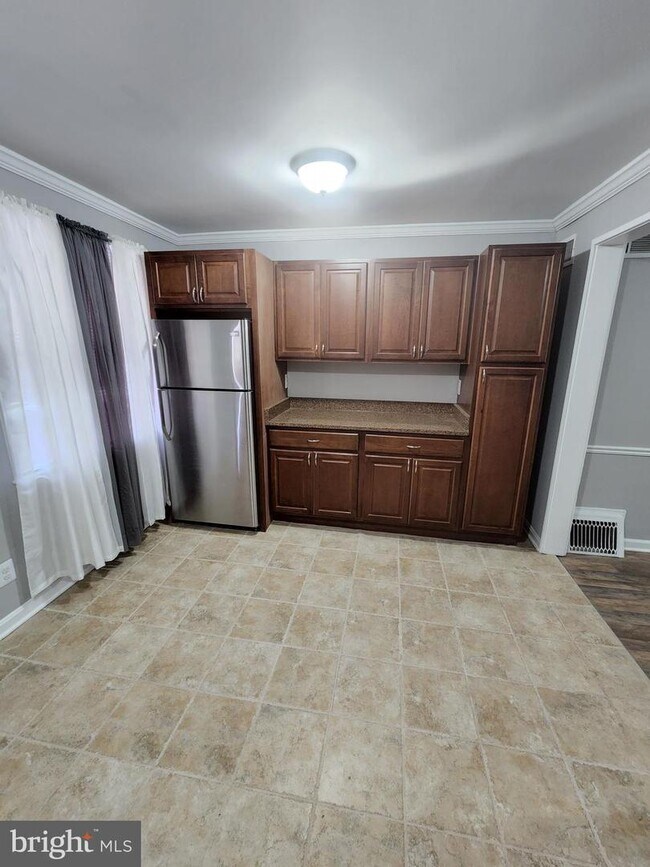 Building Photo - 3738 10th St