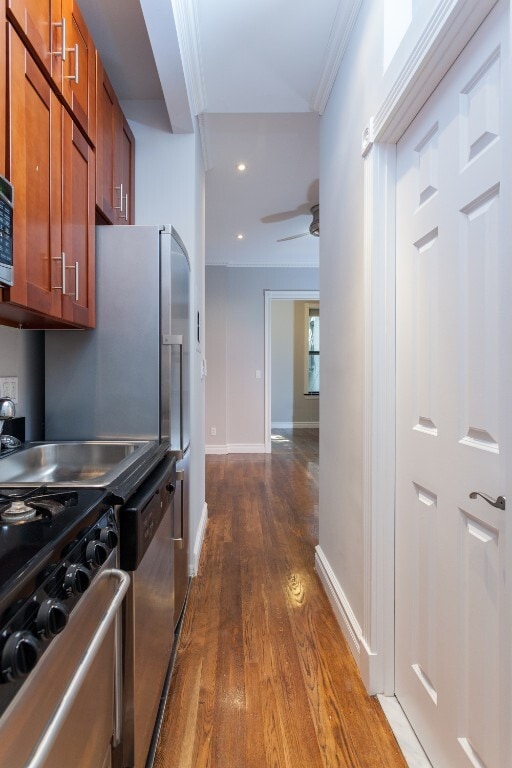 Building Photo - 246 Mott St