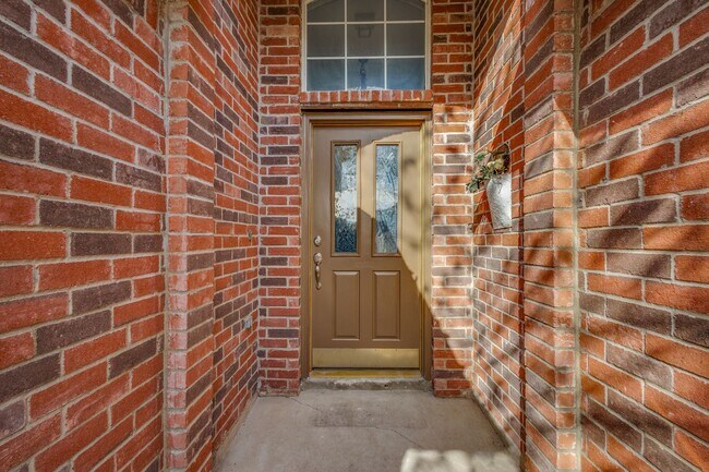 Foto del edificio - 2317 Suntree Ln