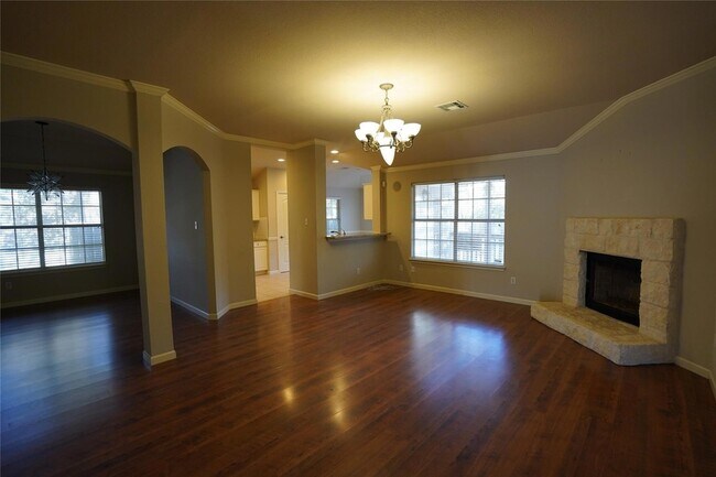 Building Photo - 5702 Fitchwood Ln