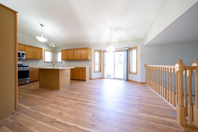 Building Photo - 3575 Parkers Dr