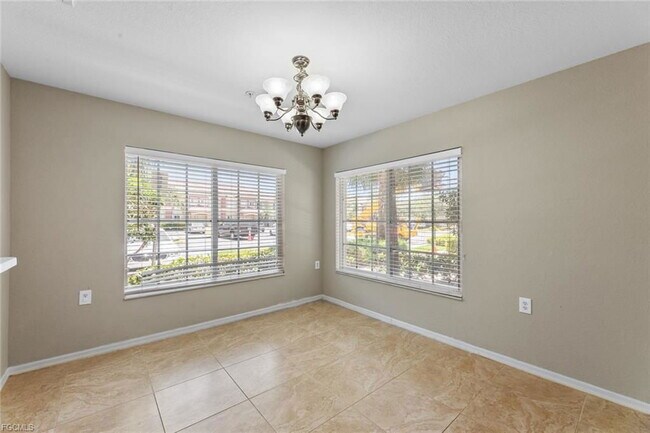 Foto del edificio - 9450 Ivy Brook Run