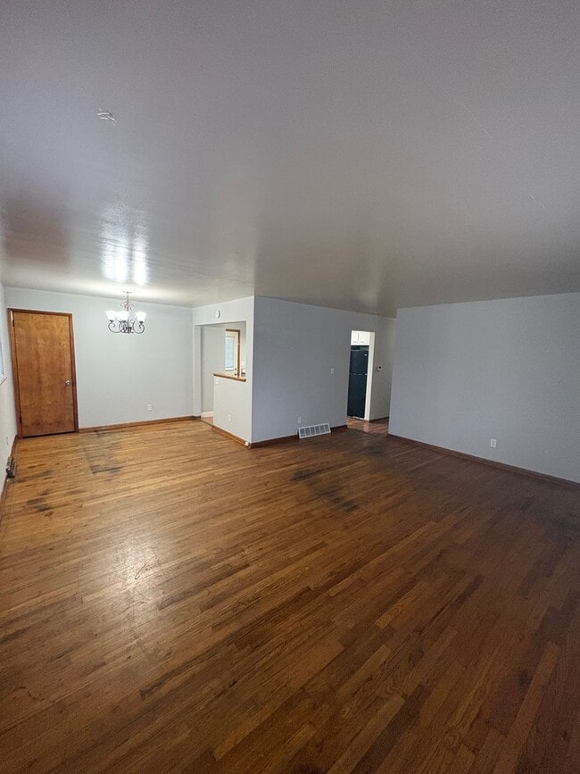 Building Photo - Corner Lot 3 Bedroom in Whitehall