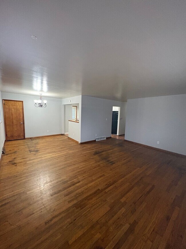 Foto del edificio - Corner Lot 3 Bedroom in Whitehall