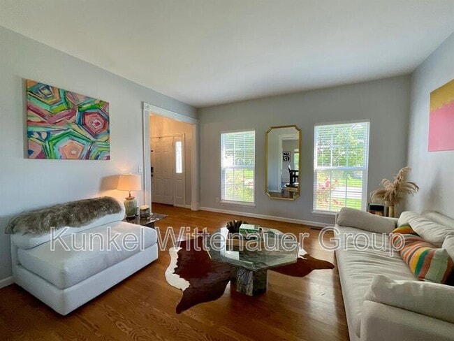 Building Photo - 2244 Haverford Dr