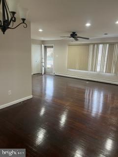 Foto del edificio - 4664 Tremont Ave