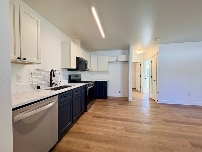 Building Photo - 6740 W Lilly Pad Cir