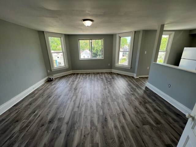 Foto del edificio - 140 Hall Ave