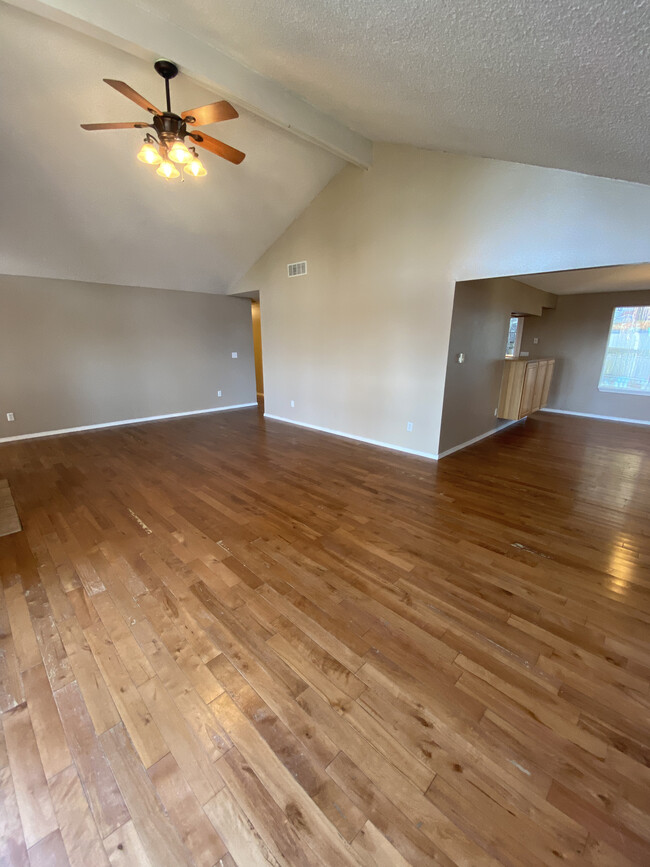 Building Photo - 3464 Partridge Hollow NE