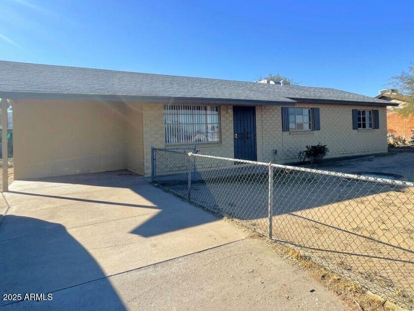 Primary Photo - 1749 E Southern Ave