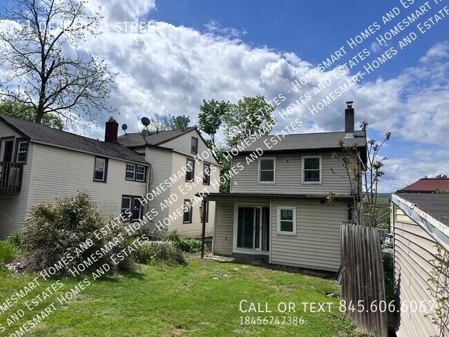 Foto del edificio - 3 bedroom house in Poughkeepsie