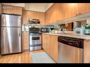 Building Photo - 2285 Bur Oak Ave