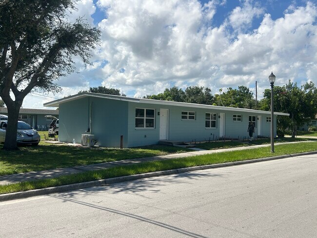 Foto del edificio - 2197 Dr Harvey Riley St NE