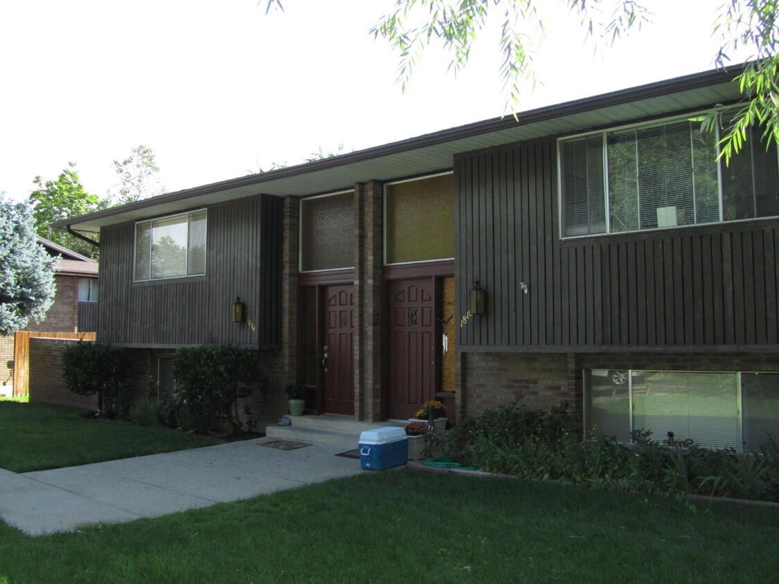 Primary Photo - 1810 E 5600 S